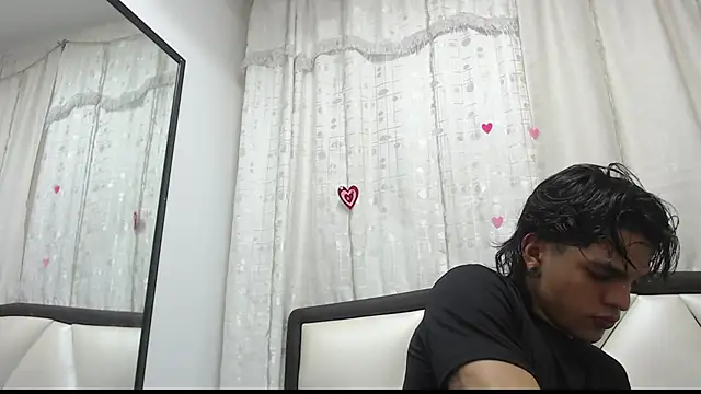 AlbertBernal69 online show from 17, 3, 2025