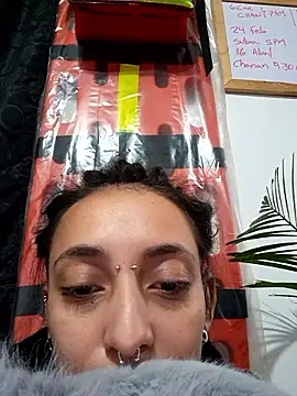 Snapshot of ORIANNA_BODMOD chatting on 6, 1, 2026 ORIANNA BODMOD online show from 6, 1, 2026