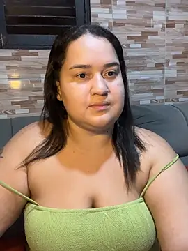 Snapshot of MinaBoss chatting on 26, 4, 2026 MinaBoss online show from 26, 4, 2026