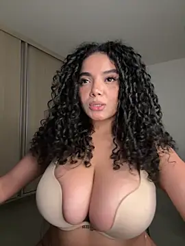 Snapshot of Mariecurl chatting on 20, 6, 2026 Mariecurl online show from 20, 6, 2026