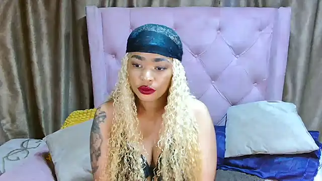 Snapshot of AFRICANGODDESSXXX chatting on 27, 9, 2025 AFRICANGODDESSXXX online show from 27, 9, 2025