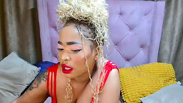Snapshot of AFRICANGODDESSXXX chatting on 3, 10, 2025 AFRICANGODDESSXXX online show from 3, 10, 2025