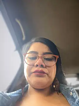 Snapshot of Insane_Issa chatting on 5, 1, 2025 Insane Issa online show from 5, 1, 2025