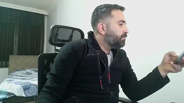 Snapshot of tgltplsr chatting on 7, 3, 2025 tgltplsr online show from 7, 3, 2025