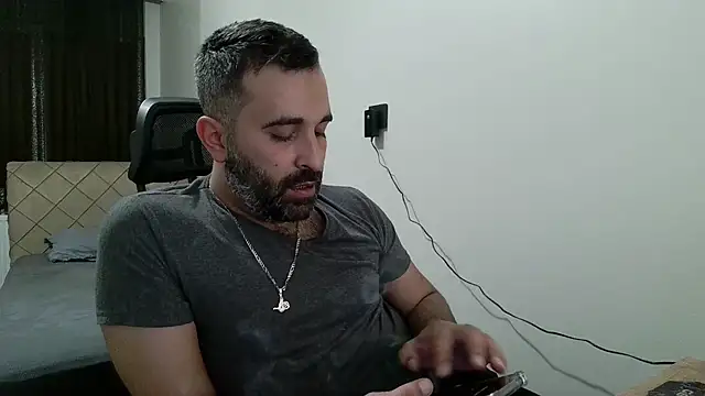 Snapshot of tgltplsr chatting on 8, 1, 2026 tgltplsr online show from 8, 1, 2026