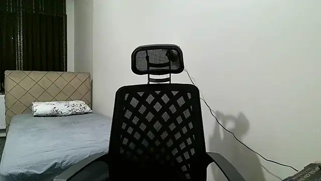 Snapshot of tgltplsr chatting on 4, 2, 2026 tgltplsr online show from 4, 2, 2026