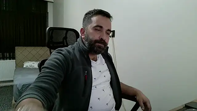 Snapshot of tgltplsr chatting on 15, 2, 2026 tgltplsr online show from 15, 2, 2026