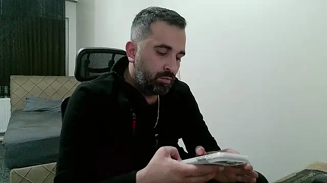 Snapshot of tgltplsr chatting on 25, 2, 2026 tgltplsr online show from 25, 2, 2026
