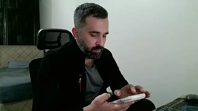 Snapshot of tgltplsr chatting on 5, 3, 2026 tgltplsr online show from 5, 3, 2026