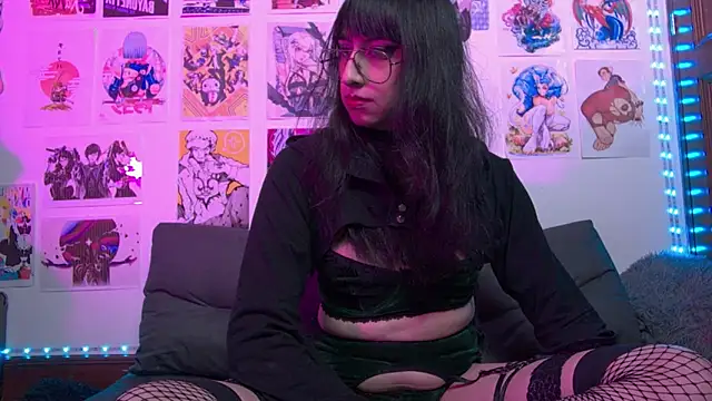 snowblack  online show from 8, 1, 2025