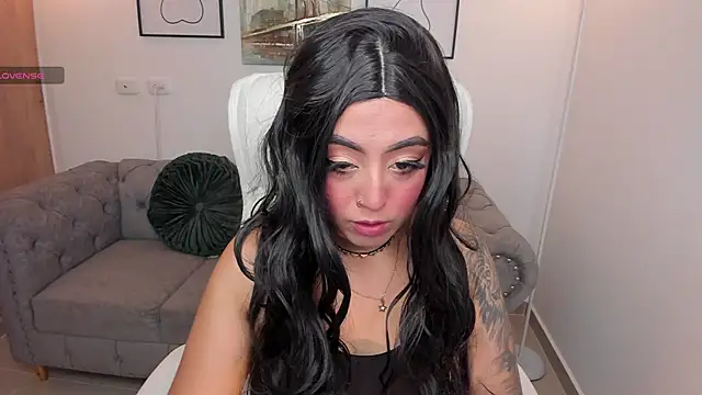 Snapshot of kim_thompson_1 chatting on 2, 12, 2025 kim thompson 1 online show from 2, 12, 2025