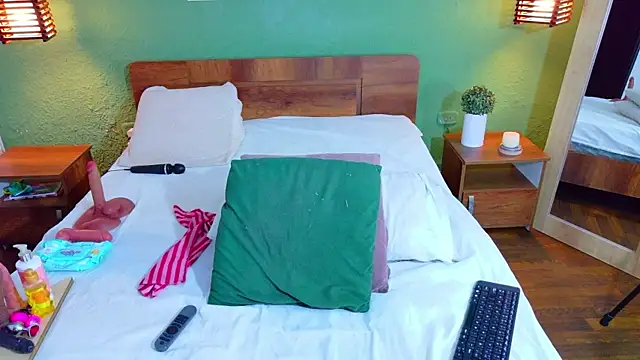 dannaahbrown online show from 26, 3, 2026