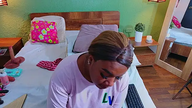Snapshot of dannaahbrown chatting on 27, 5, 2026 dannaahbrown online show from 27, 5, 2026