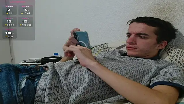 Snapshot of Tombgy07 chatting on 16, 10, 2025 Tombgy07 online show from 16, 10, 2025