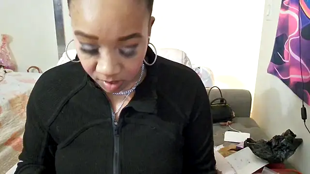 YasmineMinaj online show from 3, 12, 2025