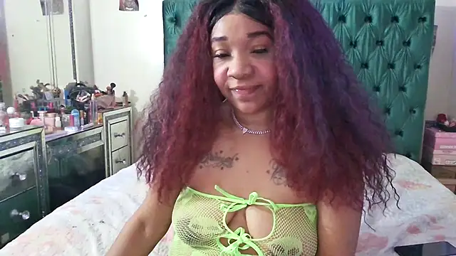 Snapshot of YasmineMinaj chatting on 31, 1, 2026 YasmineMinaj online show from 31, 1, 2026