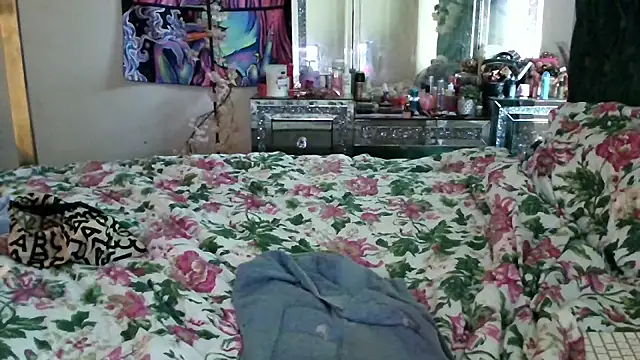 Snapshot of YasmineMinaj chatting on 9, 3, 2026 YasmineMinaj online show from 9, 3, 2026