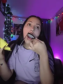 Snapshot of persefone_core chatting on 18, 3, 2026 persefone core online show from 18, 3, 2026