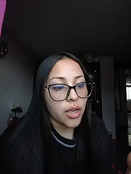 Snapshot of persefone_core chatting on 9, 4, 2026 persefone core online show from 9, 4, 2026