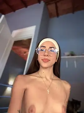 lauravasquez online show from 23, 10, 2025