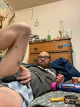 Snapshot of Kindbud420a chatting on 1, 1, 2025 Kindbud420a online show from 1, 1, 2025
