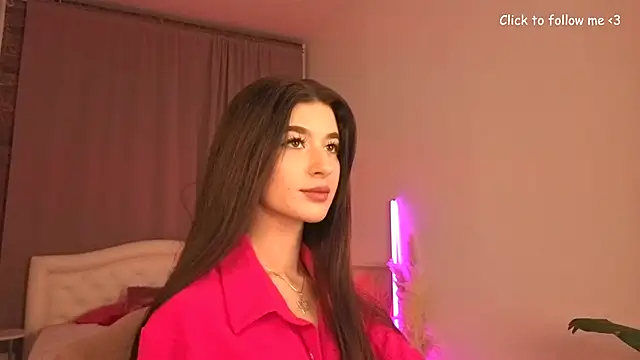 LauraCoy online show from 12, 11, 2025