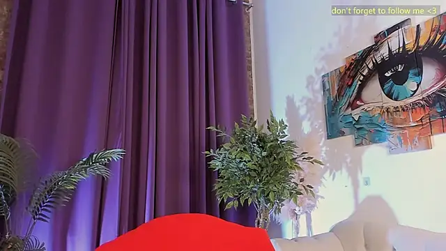 Snapshot of LauraCoy chatting on 5, 3, 2026 LauraCoy online show from 5, 3, 2026