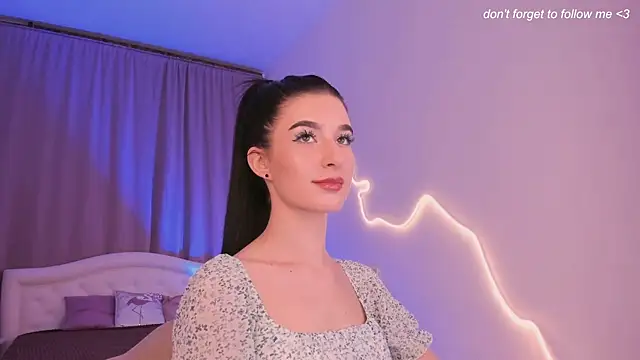 LauraCoy online show from 2, 6, 2026