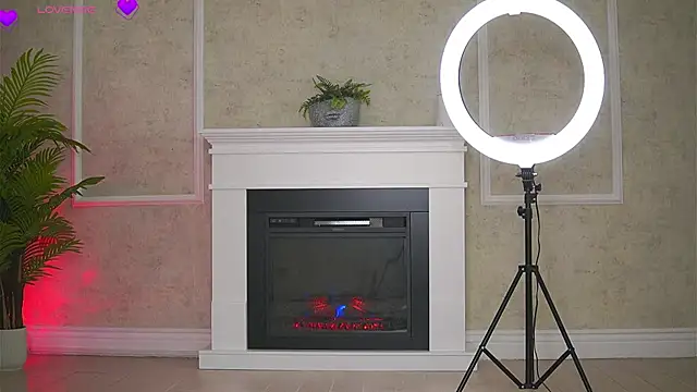 Snapshot of Abbela_White chatting on 18, 11, 2025 Abbela White online show from 18, 11, 2025