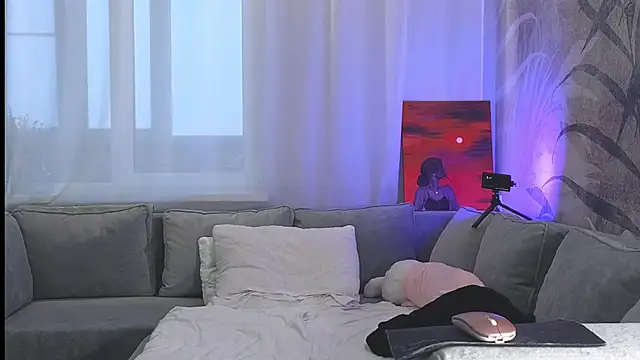 lily  foster online show from 14, 2, 2025