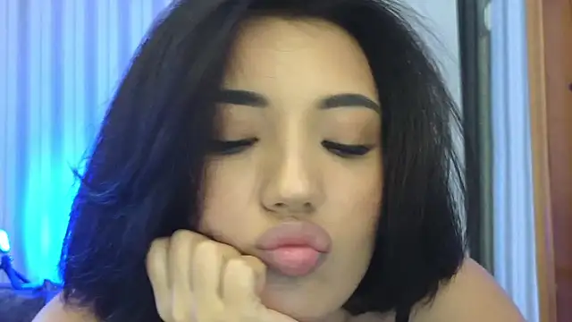 lily  foster online show from 12, 9, 2025