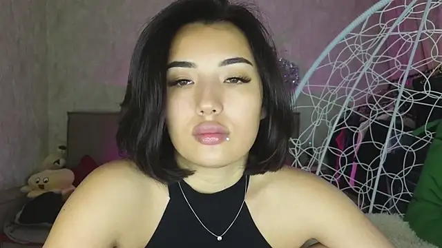 lily  foster online show from 22, 10, 2025