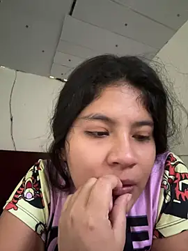 moncerrat luna online show from 15, 7, 2026