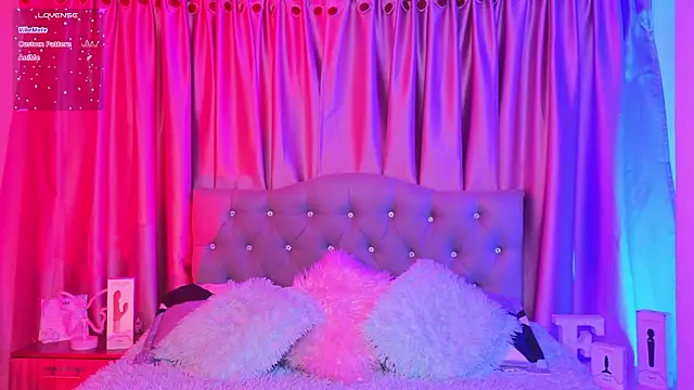 Snapshot of Emiily_Scott1 chatting on 6, 3, 2026 Emiily Scott1 online show from 6, 3, 2026