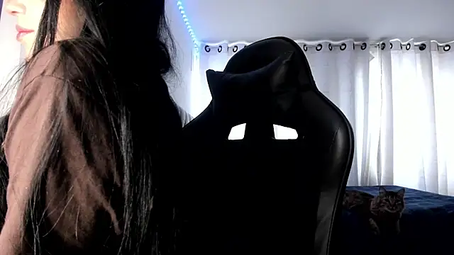 aliice walker  online show from 20, 10, 2025