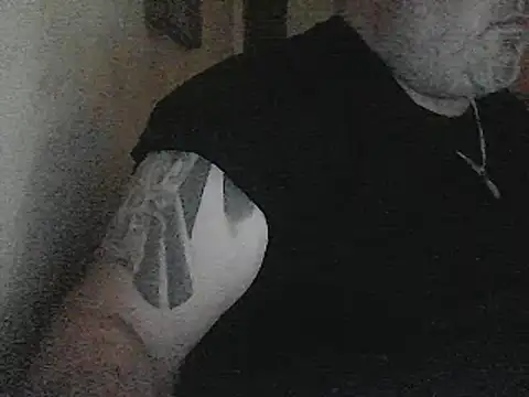 Snapshot of Paolino_8316 chatting on 13, 12, 2025 Paolino 8316 online show from 13, 12, 2025