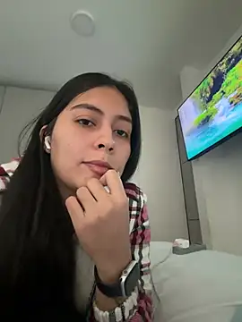 Sophie  Foxxx online show from 25, 3, 2026