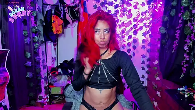 Roxanbunny1 online show from 14, 3, 2025