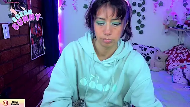 Snapshot of Roxanbunny1 chatting on 21, 4, 2026 Roxanbunny1 online show from 21, 4, 2026