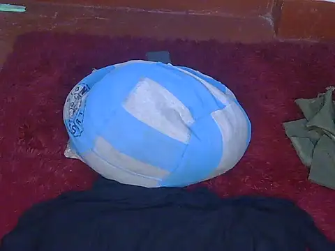 Snapshot of Pretty_hazel chatting on 4, 2, 2026 Pretty hazel online show from 4, 2, 2026