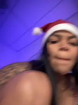 Snapshot of Charly_ chatting on 23, 12, 2025 Charly online show from 23, 12, 2025