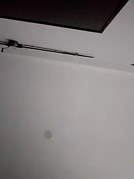 Dwirosebig online show from 6, 11, 2025