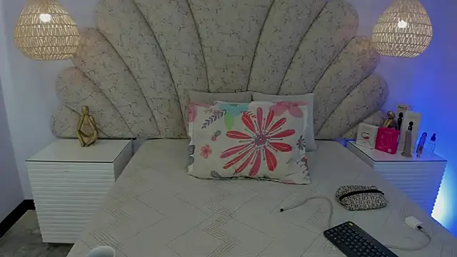 Snapshot of dalila_salazar chatting on 25, 3, 2026 dalila salazar online show from 25, 3, 2026