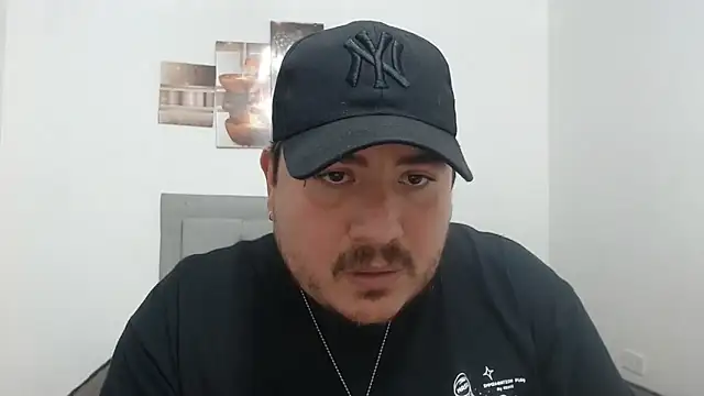 Snapshot of sebastianbigxxx chatting on 28, 4, 2026 sebastianbigxxx online show from 28, 4, 2026