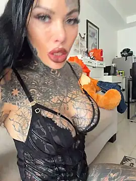 Snapshot of claudiacvc95 chatting on 21, 6, 2026 claudiacvc95 online show from 21, 6, 2026