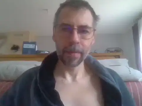 ptitcanard60600 online show from 7, 2, 2025