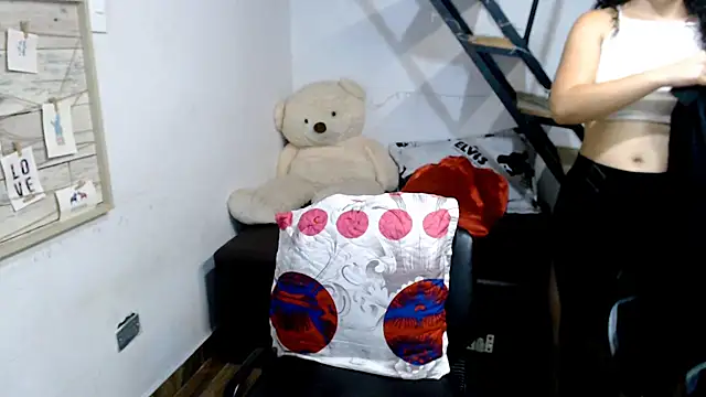 samantha baby  online show from 16, 2, 2025