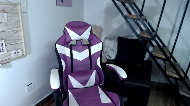 samantha baby  online show from 12, 11, 2025