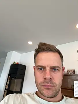 Snapshot of Danii0790 chatting on 20, 10, 2025 Danii0790 online show from 20, 10, 2025