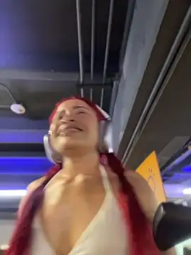 Snapshot of ari_sexy1 chatting on 23, 4, 2026 ari sexy1 online show from 23, 4, 2026